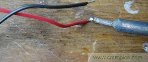 想減少電費嗎？DIY一個迷你風力發(fā)電機吧
