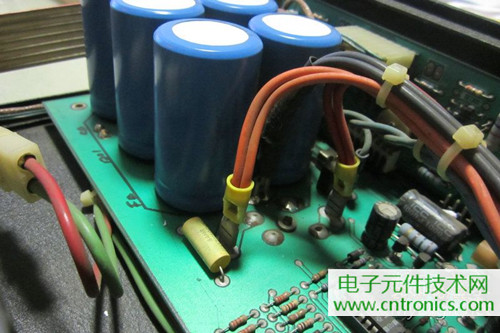用料很給力！專業(yè)后級(jí)功放美國(guó)高峰FA1201拆解