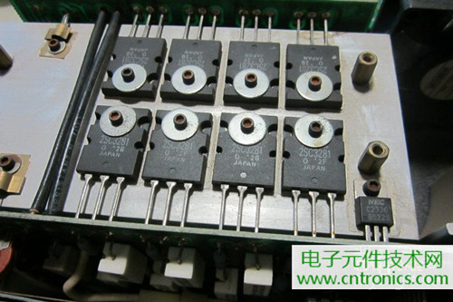 用料很給力！專業(yè)后級(jí)功放美國(guó)高峰FA1201拆解