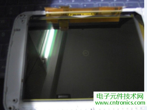 探秘電子紙！一款電紙書的電子墨水屏拆解