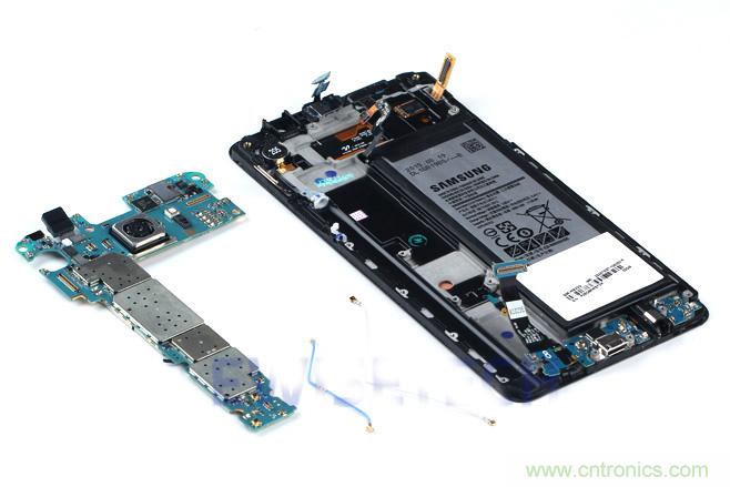 Galaxy Note5拆解，與S系列差距日漸模糊