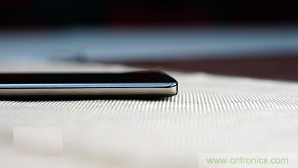 業(yè)界良心 LG V10 評測:剛毅、冷峻，不失人性化