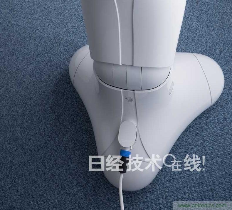 拆解筆記本不過癮，那就來拆拆日本情感機器人吧！