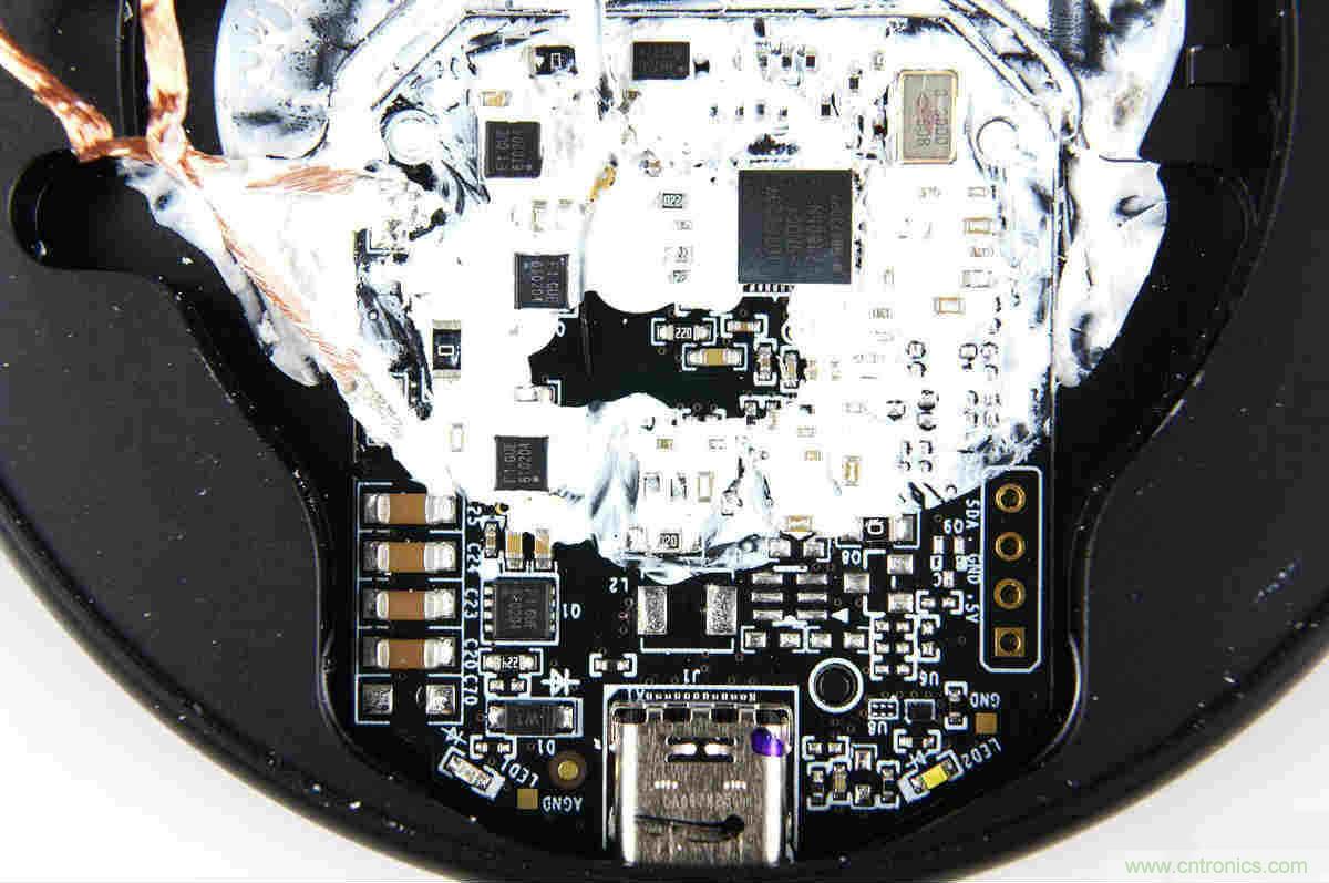 拆解對(duì)比：系出同門，小米、紫米無線充電器的差別有多大？