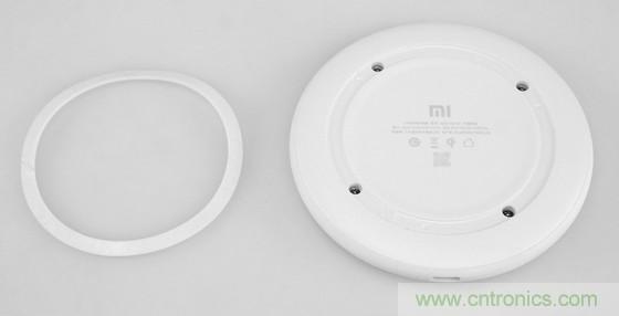 拆解對(duì)比：系出同門，小米、紫米無線充電器的差別有多大？