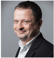 本屆峰會以 “你好，數(shù)字具身 (Hello, Digital Embodiment)” 為議題，直指下一代AI發(fā)展的核心——如何讓智能體更好地感知并與物理世界交互。屆時(shí)，Arm、西門子、SiPearl、Prophesee、芯原股份、思特威、英諾達(dá)等國內(nèi)外半導(dǎo)體巨頭的掌門人與高管將罕見同臺，從芯片設(shè)計(jì)、視覺傳感、EDA工具到系統(tǒng)架構(gòu)，共同勾勒千億增量市場的技術(shù)路線與商業(yè)藍(lán)圖。席位緊張，機(jī)遇不容錯過。